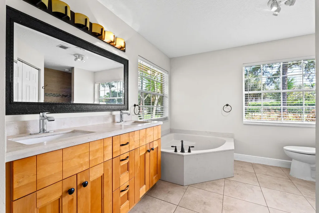 16628 Valencia Boulevard The Acreage FL 33470
