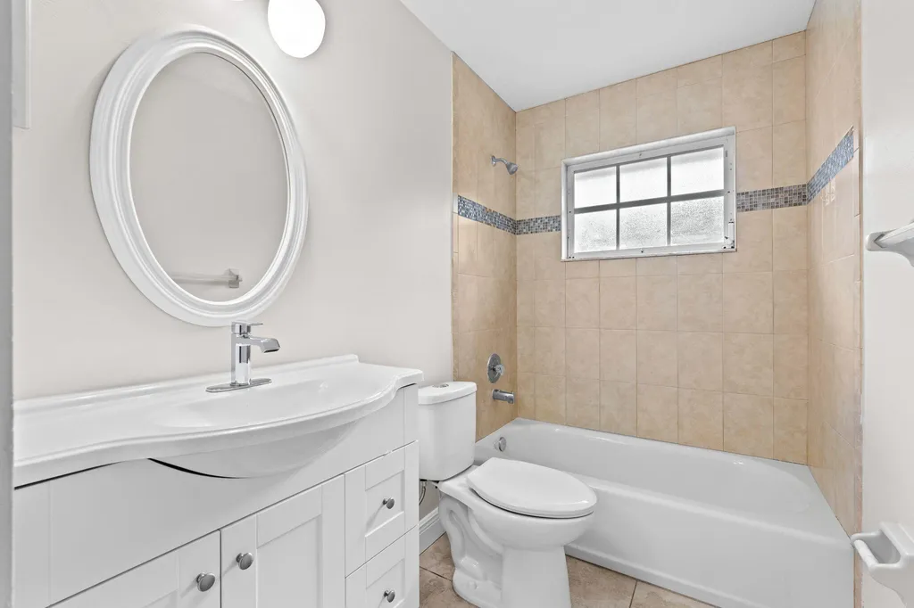 16628 Valencia Boulevard The Acreage FL 33470