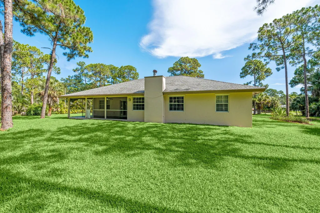 16628 Valencia Boulevard The Acreage FL 33470