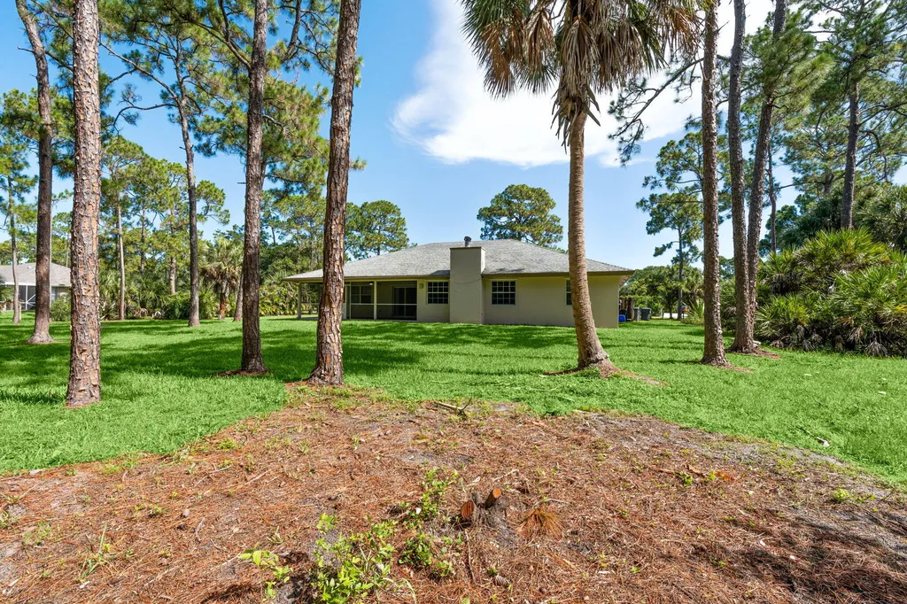 16628 Valencia Boulevard The Acreage FL 33470