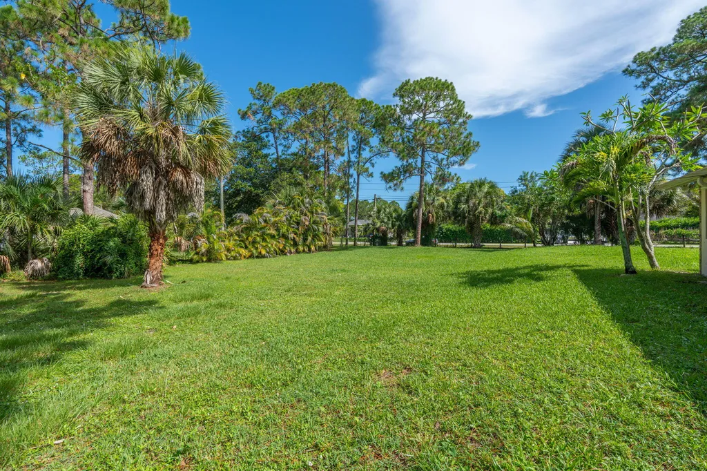16628 Valencia Boulevard The Acreage FL 33470