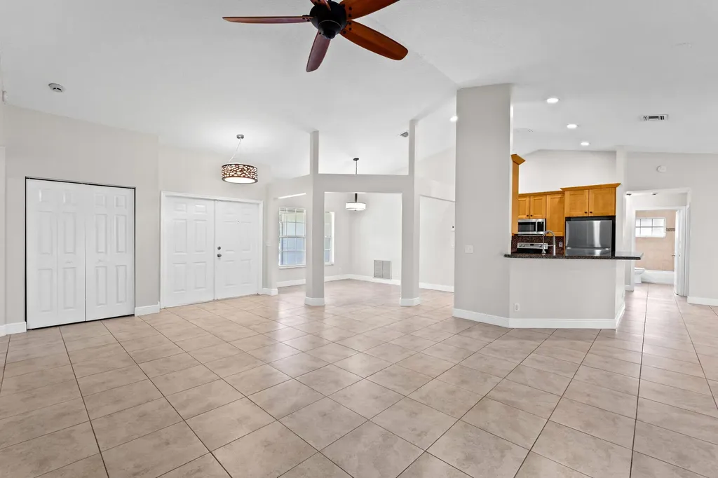 16628 Valencia Boulevard The Acreage FL 33470