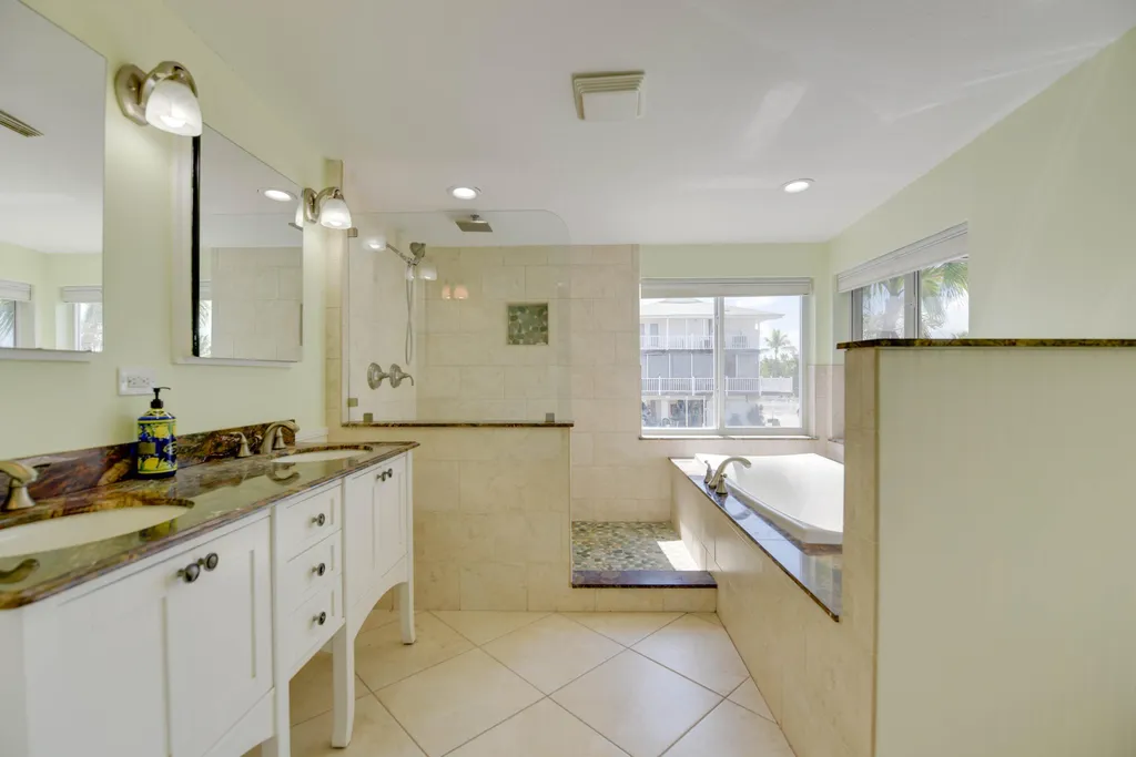 1129 Hawksbill Lane Sugarloaf Key FL 33042