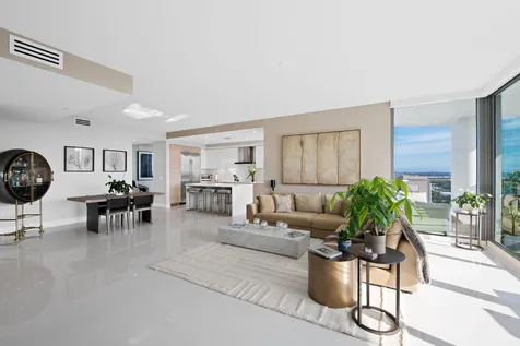 100 E Las Olas Boulevard Fort Lauderdale FL 33301