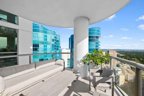 100 E Las Olas Boulevard Fort Lauderdale FL 33301