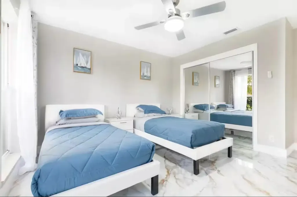 2060 Amesbury Circle Wellington FL 33414