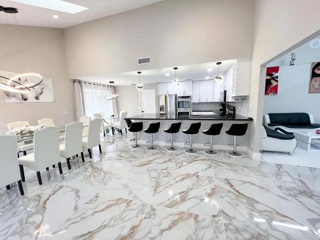 2060 Amesbury Circle Wellington FL 33414