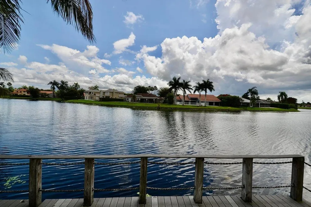 2060 Amesbury Circle Wellington FL 33414