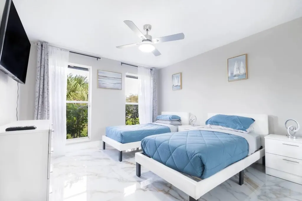 2060 Amesbury Circle Wellington FL 33414