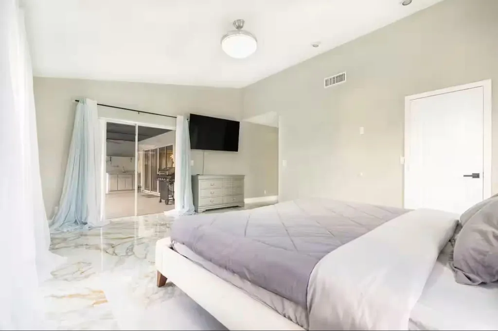 2060 Amesbury Circle Wellington FL 33414