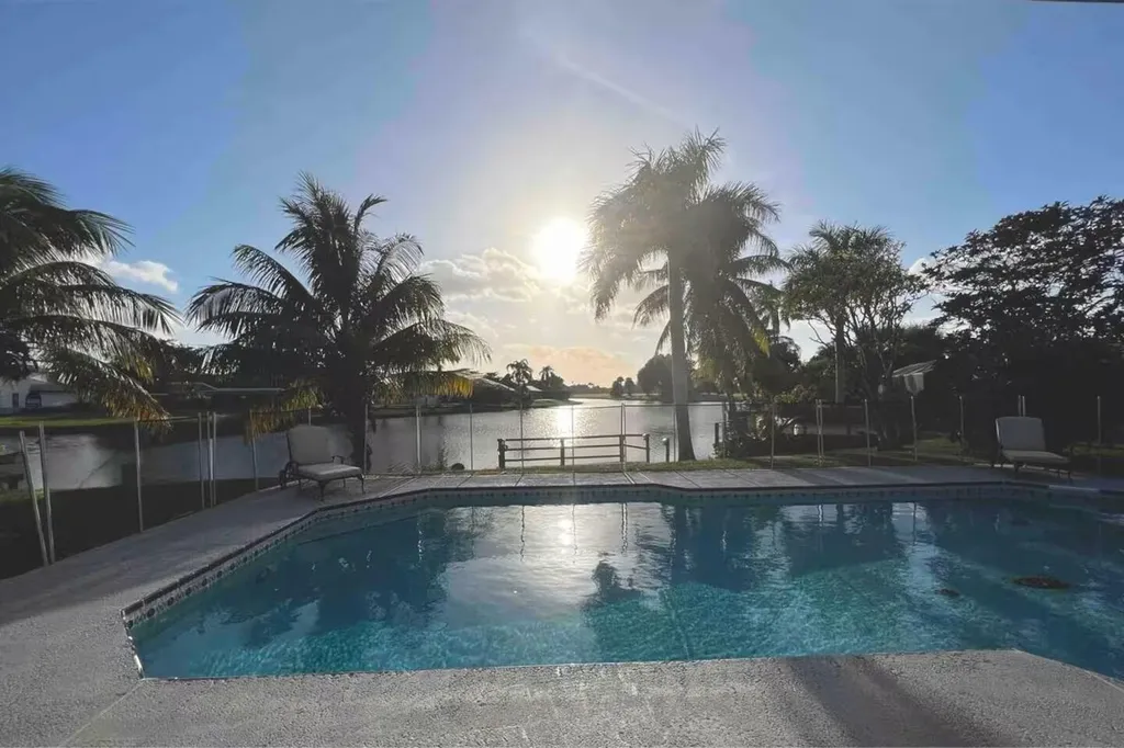 2060 Amesbury Circle Wellington FL 33414