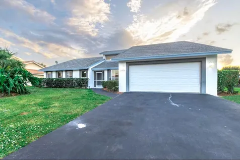 2060 Amesbury Circle Wellington FL 33414