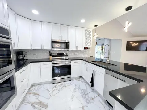 2060 Amesbury Circle Wellington FL 33414