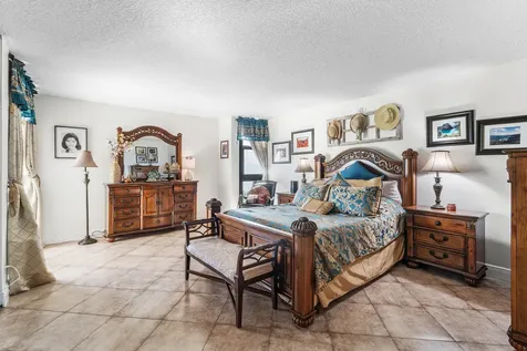 5540 N Ocean Drive Singer Island FL 33404