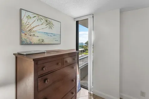 5540 N Ocean Drive Singer Island FL 33404