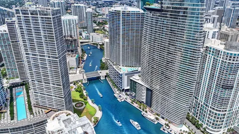 200 Biscayne Boulevard Way Miami FL 33131