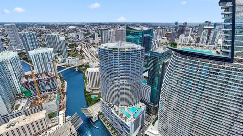 200 Biscayne Boulevard Way Miami FL 33131