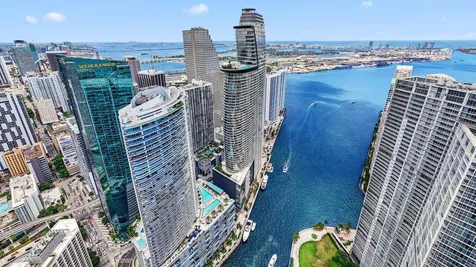 200 Biscayne Boulevard Way Miami FL 33131