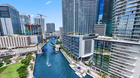 200 Biscayne Boulevard Way Miami FL 33131