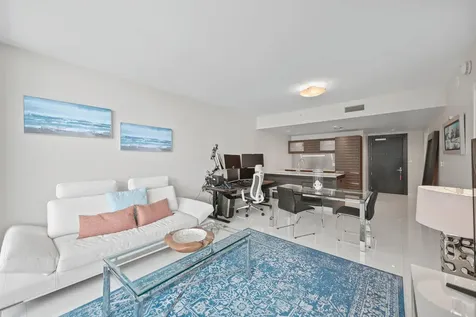 200 Biscayne Boulevard Way Miami FL 33131