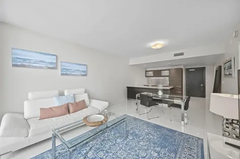 200 Biscayne Boulevard Way Miami FL 33131