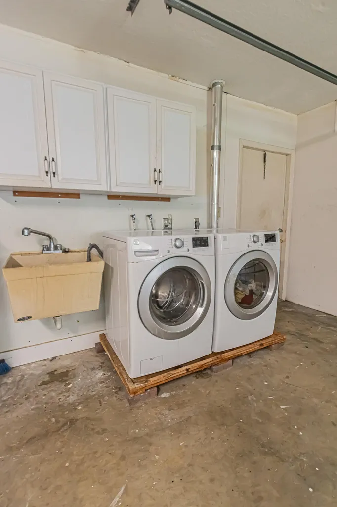 1934 SE Tickridge Road Port St Lucie FL 34952