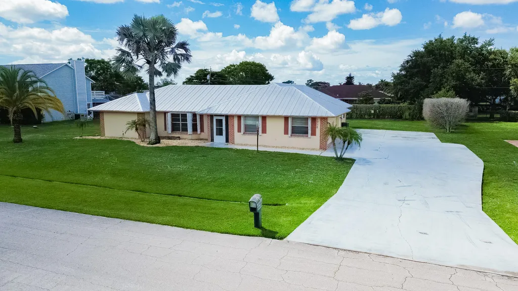 1934 SE Tickridge Road Port St Lucie FL 34952
