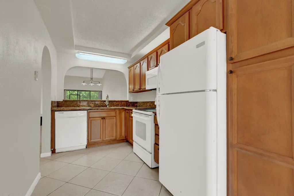 6371 Toulon Drive Boca Raton FL 33433