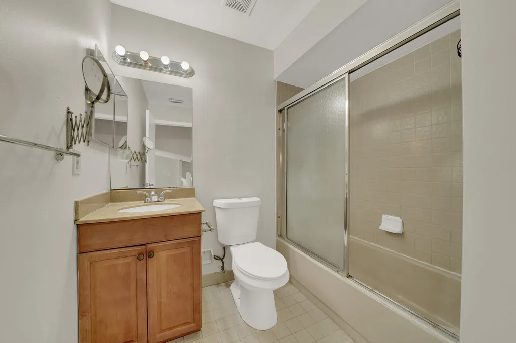 6371 Toulon Drive Boca Raton FL 33433