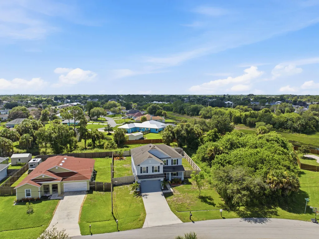 2581 SW Westfield Street Port St Lucie FL 34953
