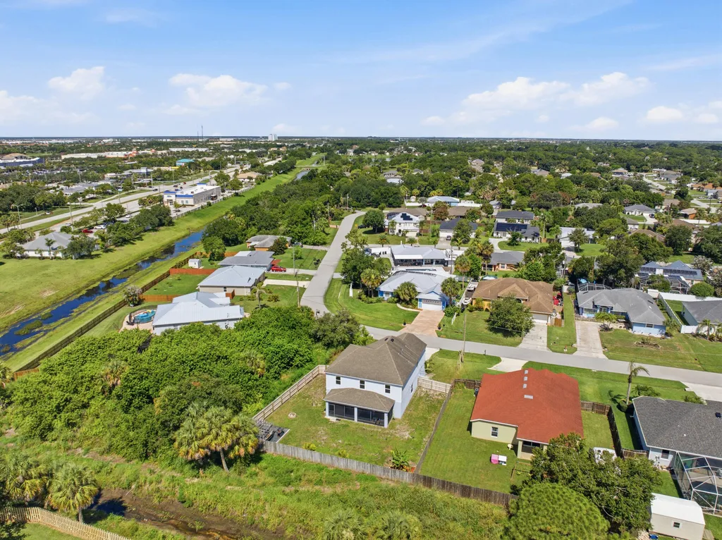 2581 SW Westfield Street Port St Lucie FL 34953