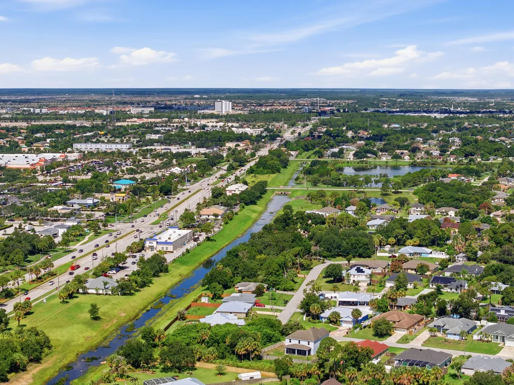 2581 SW Westfield Street Port St Lucie FL 34953