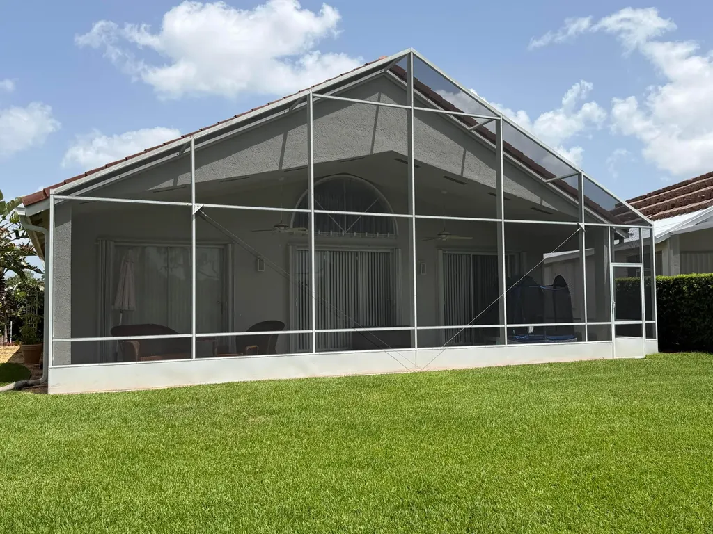 1618 SE Shelburnie Way Port St Lucie FL 34952