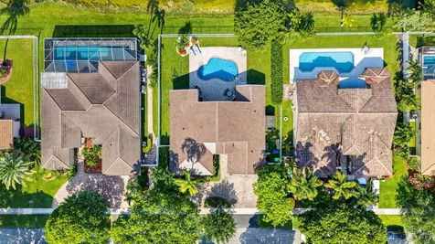 912 NW 132nd Avenue Sunrise FL 33325