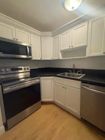 5861 NW 16th Place Sunrise FL 33313