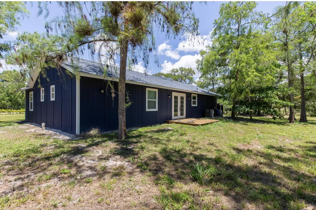 16932 W Aintree Drive W The Acreage FL 33470