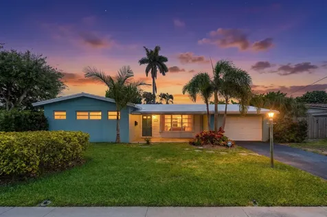 2610 NE 50th Street Lighthouse Point FL 33064