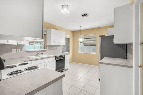 2610 NE 50th Street Lighthouse Point FL 33064
