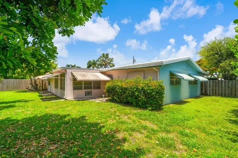 2610 NE 50th Street Lighthouse Point FL 33064