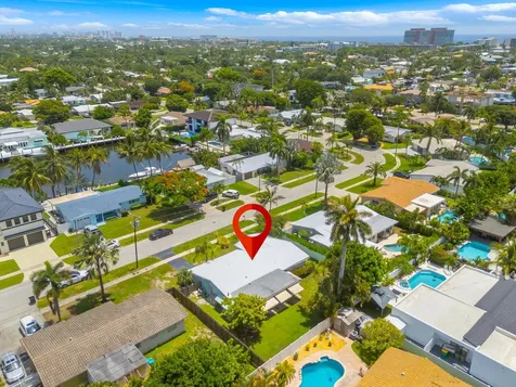 2610 NE 50th Street Lighthouse Point FL 33064