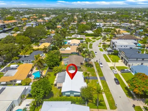 2610 NE 50th Street Lighthouse Point FL 33064