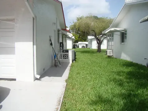 1611 NW 82nd Terrace Plantation FL 33322