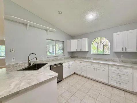 5707 Silver Oak Drive Fort Pierce FL 34982