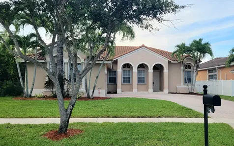16483 NW 12th Street Pembroke Pines FL 33028