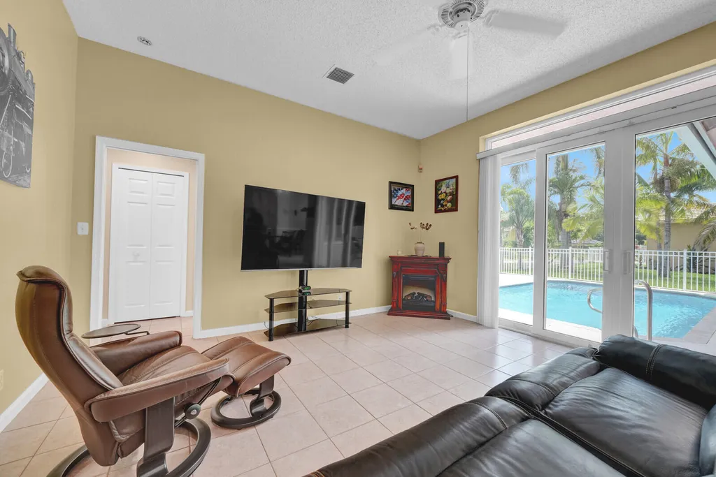 5740 NW 50th Street Coral Springs FL 33067