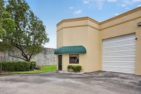 1611 W Mcnab Road Pompano Beach FL 33069