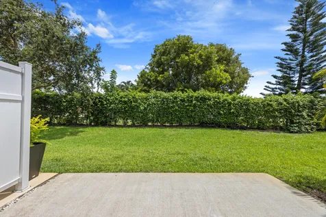 9 Ridge Pointe Drive Boynton Beach FL 33435