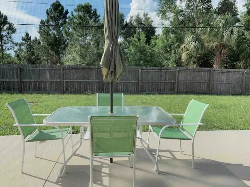 1041 SW John Maccormack Terrace Port St Lucie FL 34953