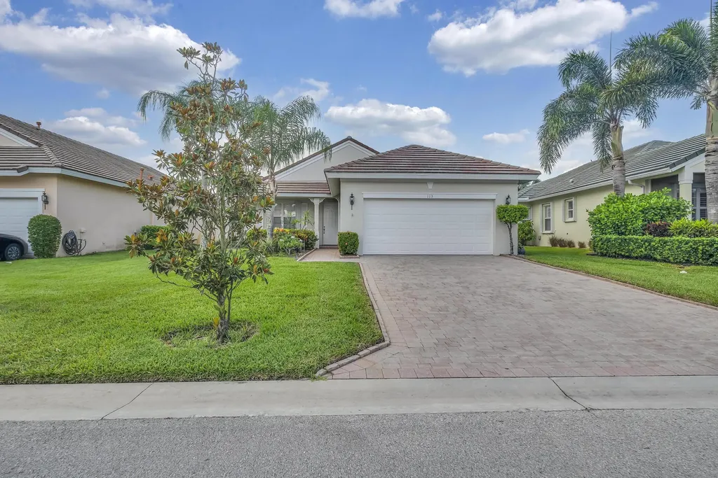 113 NW Swann Mill Circle Port St Lucie FL 34986