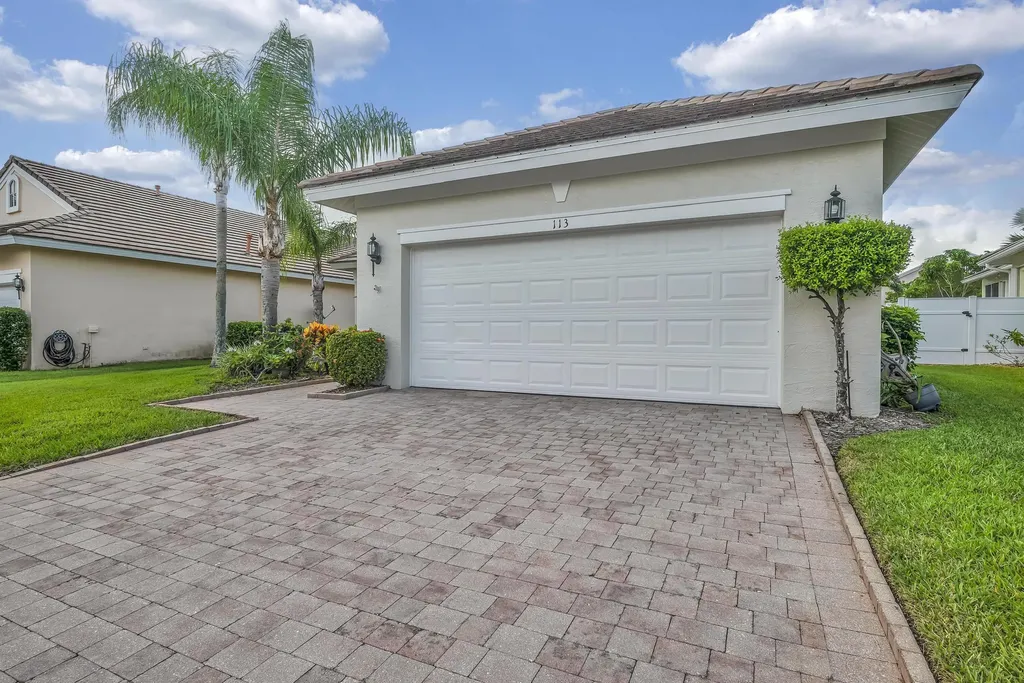 113 NW Swann Mill Circle Port St Lucie FL 34986
